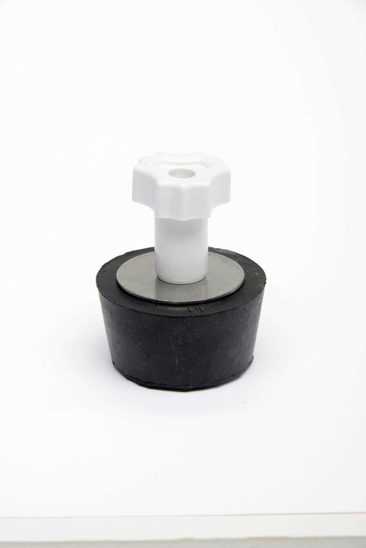 Aladdin Rubber Winter Plug #10 w/ White Easy Grip Knob for 1-1/2" Fitting